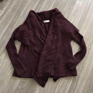 Abercrombie & Fitch maroon sweater